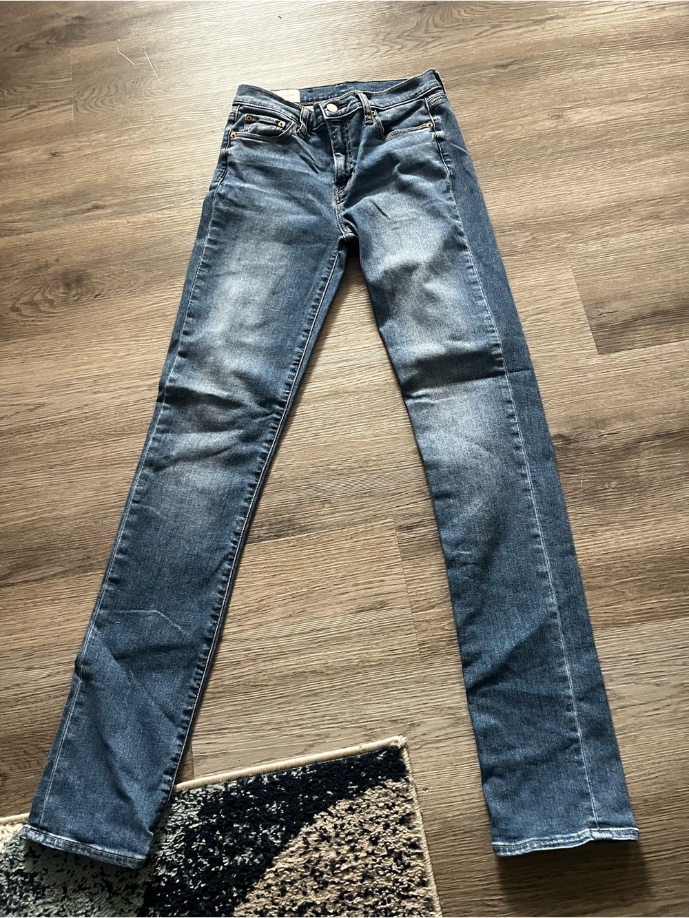 GAP CLASSIC STRAIGHT MID RISE 27/4